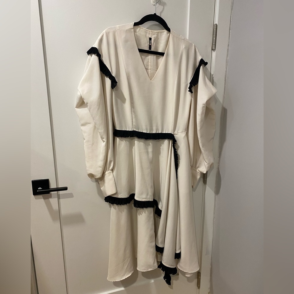 Super fun flowy dress